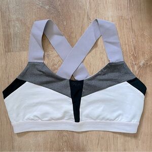 ALO Yoga Paddle Fast Medium Impact Bra- Medium